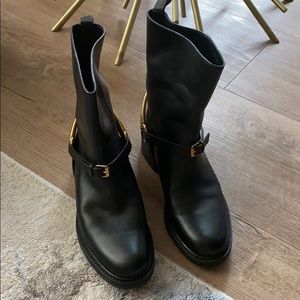 Gucci boots